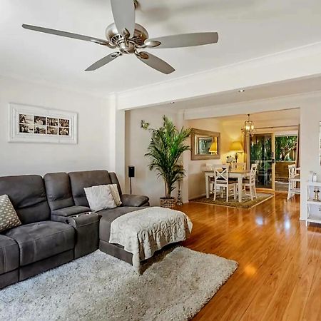 Unwind In This Gorgeous Retreat Apartment Гоулд Коуст Екстериор снимка